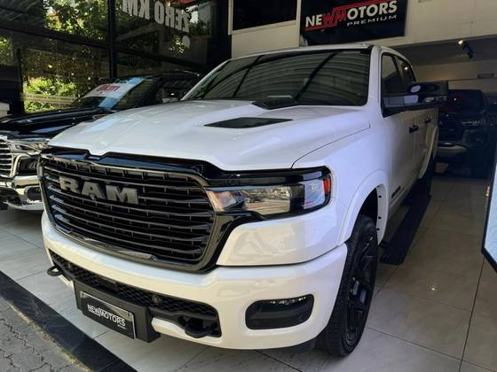 RAM 1500 3.0 HURRICANE 6 BITURBO GASOLINA LARAMIE NIGHT EDITION CD 4X4 AUTOMÁTICO